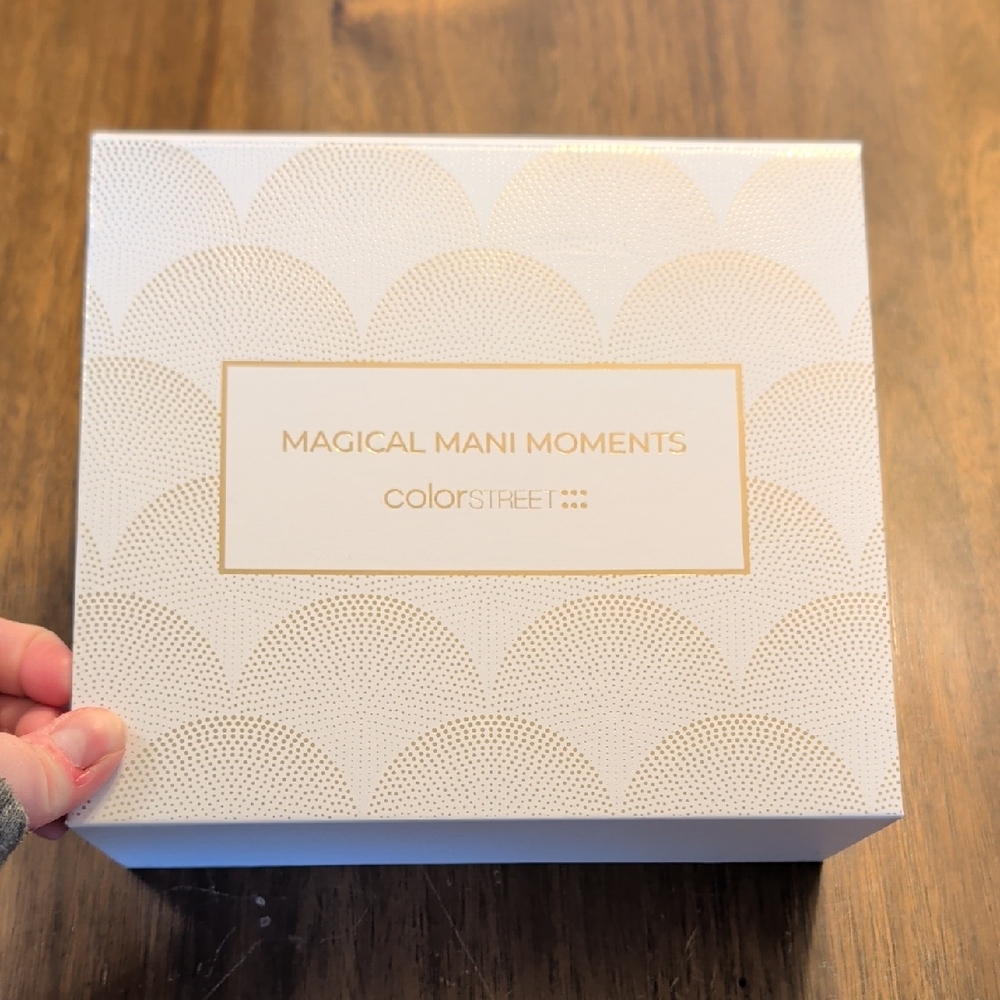 Color Street - Magical Mani Moments Gift Box - NWT's